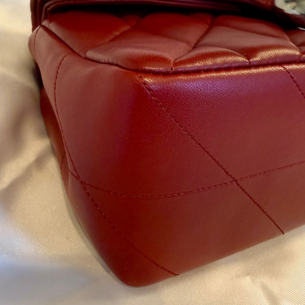 EUC Coach quilted tabby 26 shoulder/crossbody in dark ruby with silver hardware - Picture 7 of 12